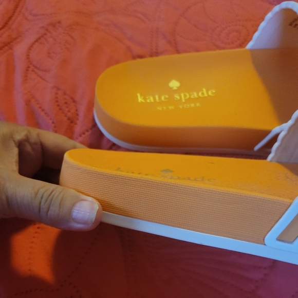NWOB Kate Spade pool slides - Picture 4 of 5
